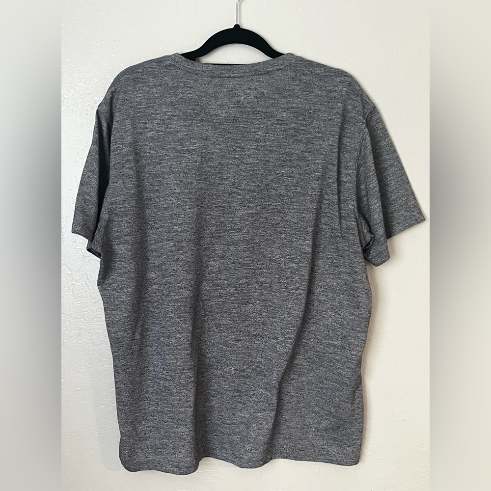 Fabletics “Grey” The Front Row Tee - image 6
